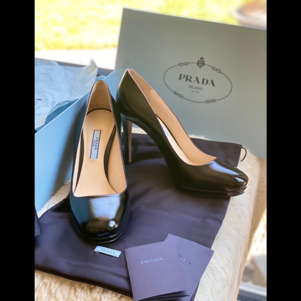 PRADA BLACK PUMPS-  Brand New! Size 37.5